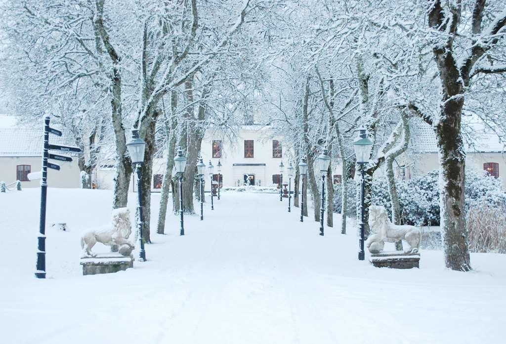 Haeringe Slott Hotel Musko Havsbad Exterior photo