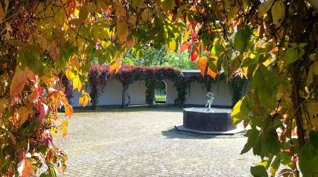 Haeringe Slott Hotel Musko Havsbad Exterior photo